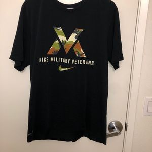 Nike military veterans tee size XL